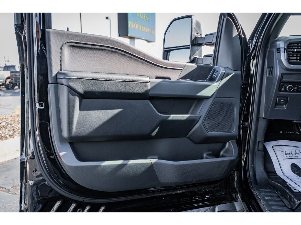 2025 Ford F-150 XLT - Photo 6