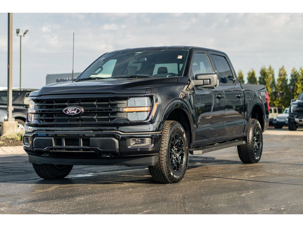 New 2025 Ford F-150 XLT Truck SuperCrew Cab