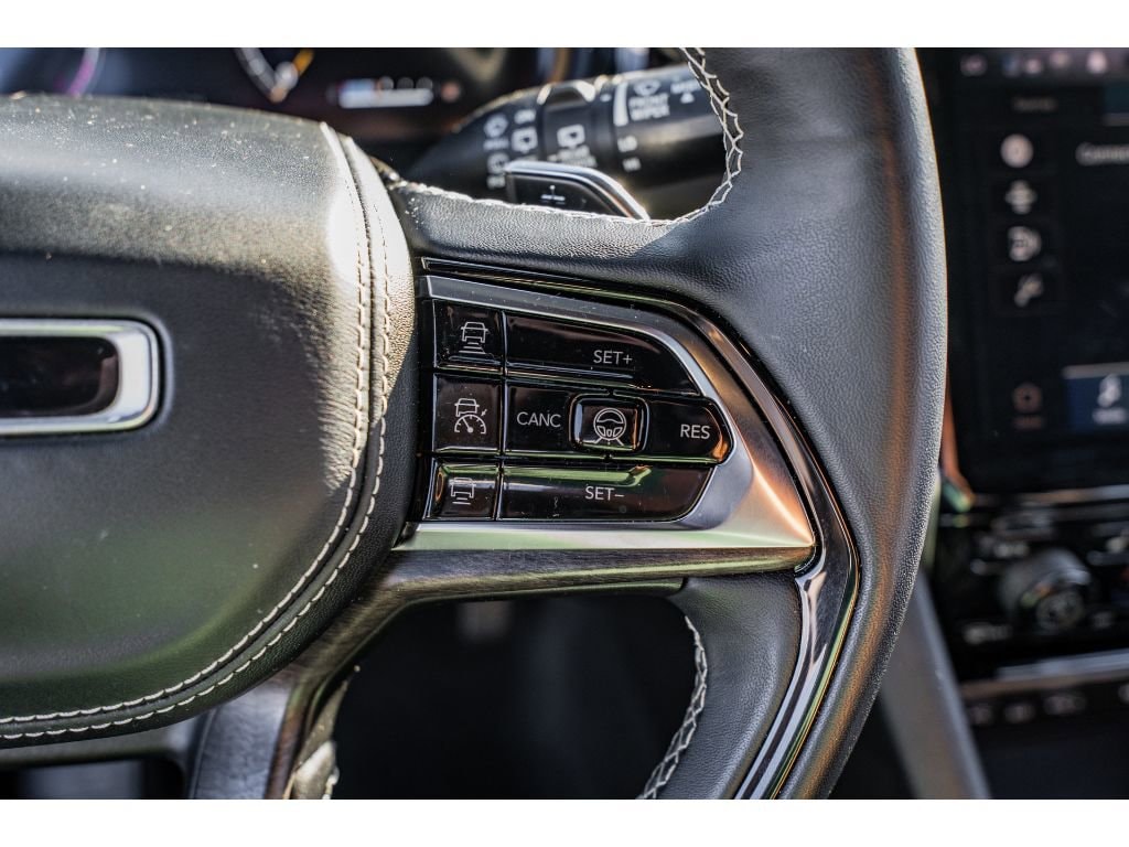 2023 Jeep Grand Cherokee Overland - Photo 13