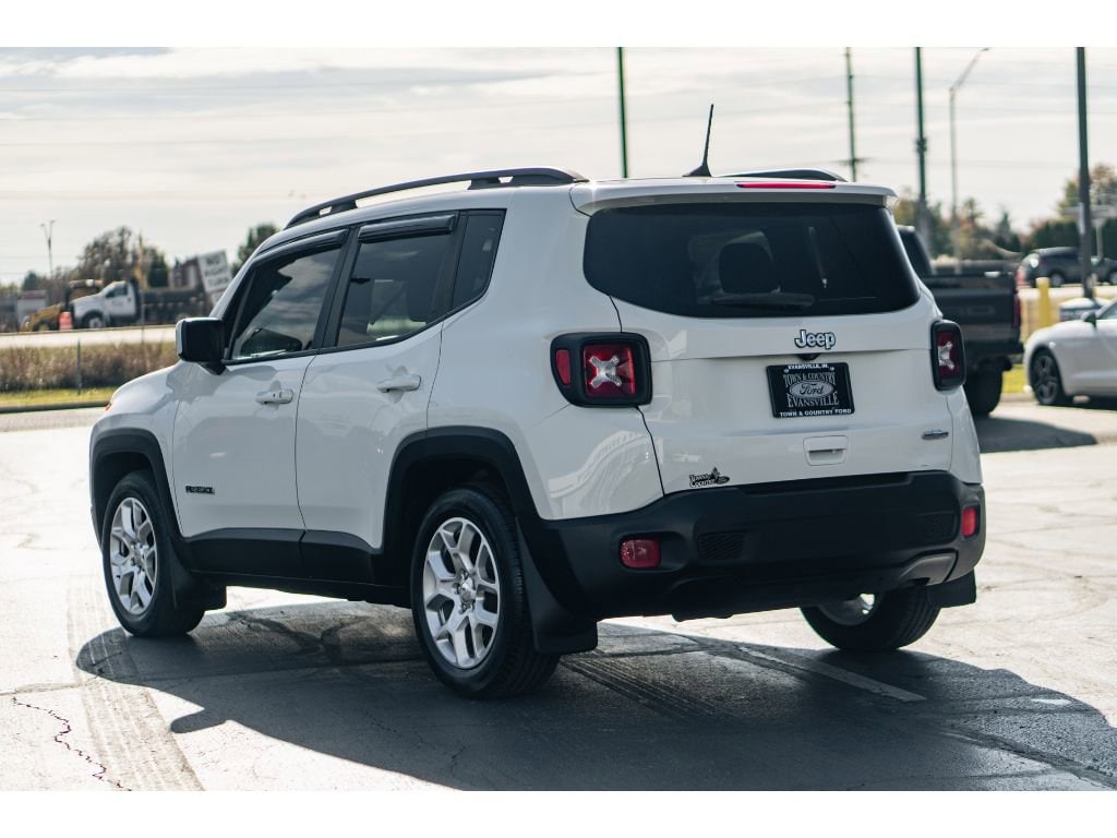 Used 2018 Jeep Renegade Latitude FWD SUV