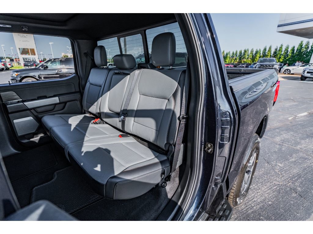 2025 Ford F-150 Lightning Lariat - Photo 22