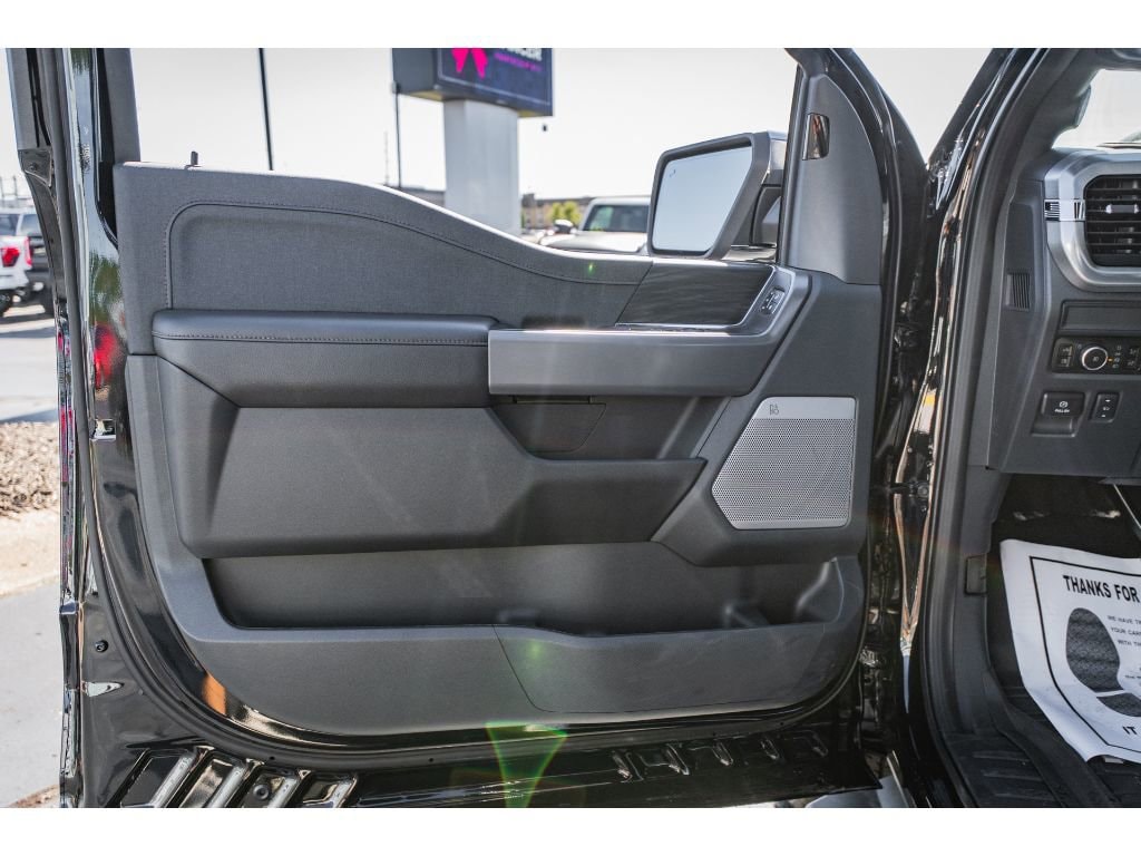 2025 Ford F-150 Lariat - Photo 6