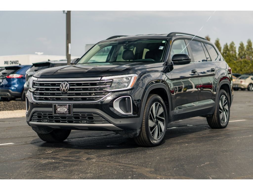 Used 2024 Volkswagen Atlas 2.0T SE w/Technology SUV