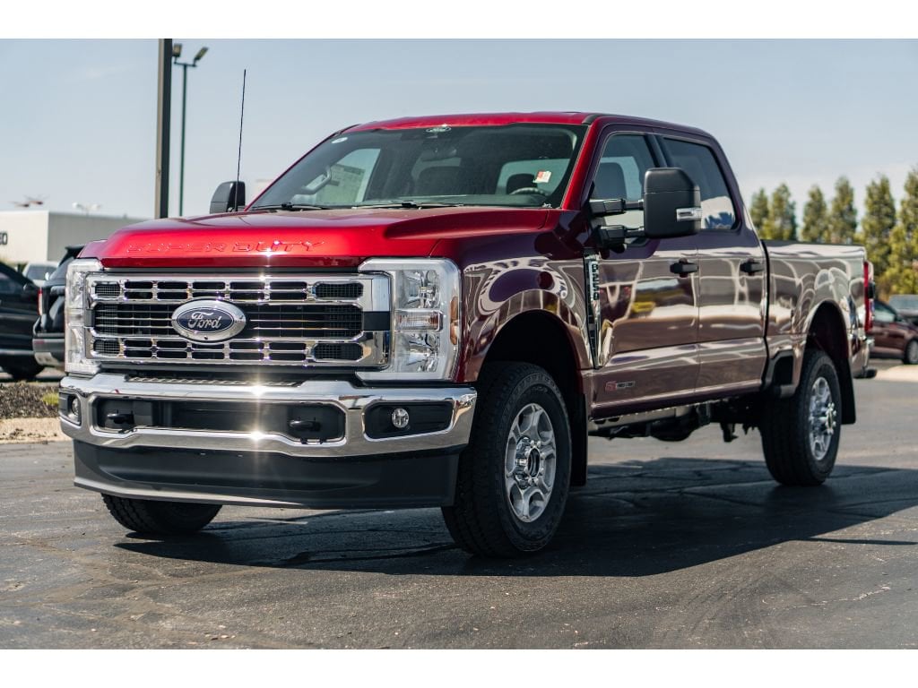 New 2025 Ford F-250 XLT Truck Crew Cab