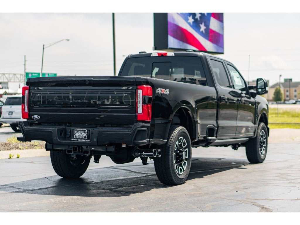 New 2025 Ford F-250 Platinum Truck Crew Cab