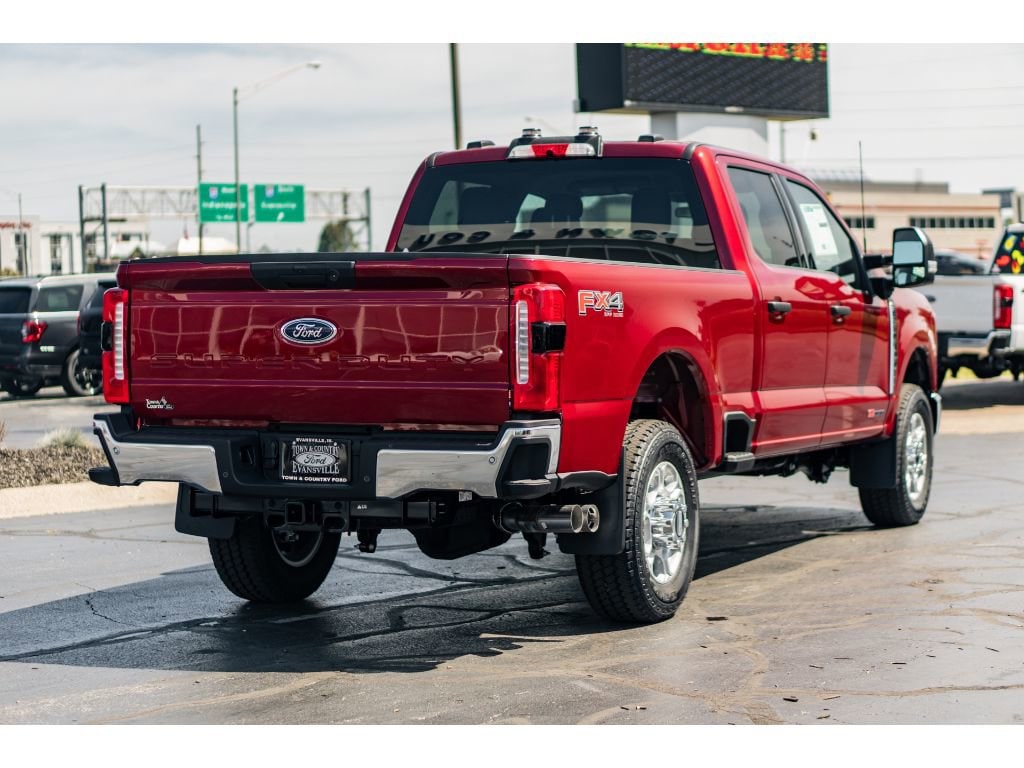 New 2025 Ford F-250 XLT Truck Crew Cab