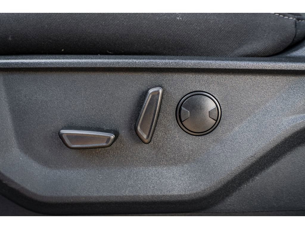 2025 Ford F-150 XLT - Photo 9