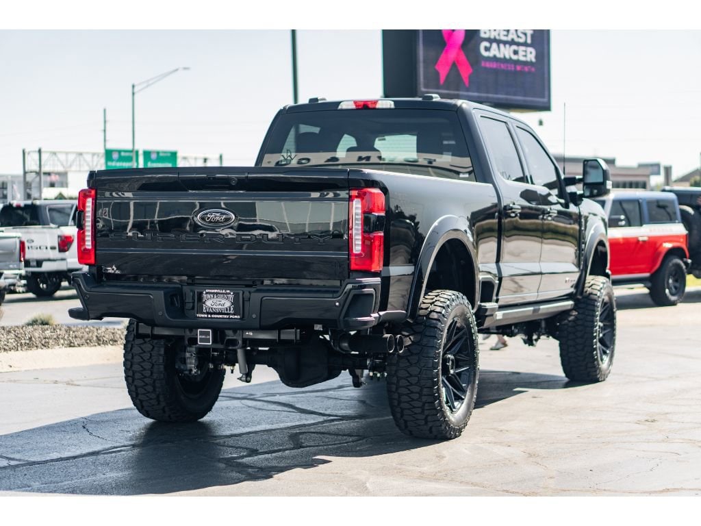 Used 2025 Ford F-250 XLT Truck Crew Cab