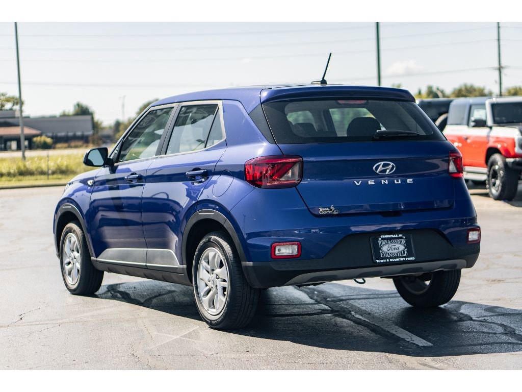 Used 2024 Hyundai Venue SE SUV