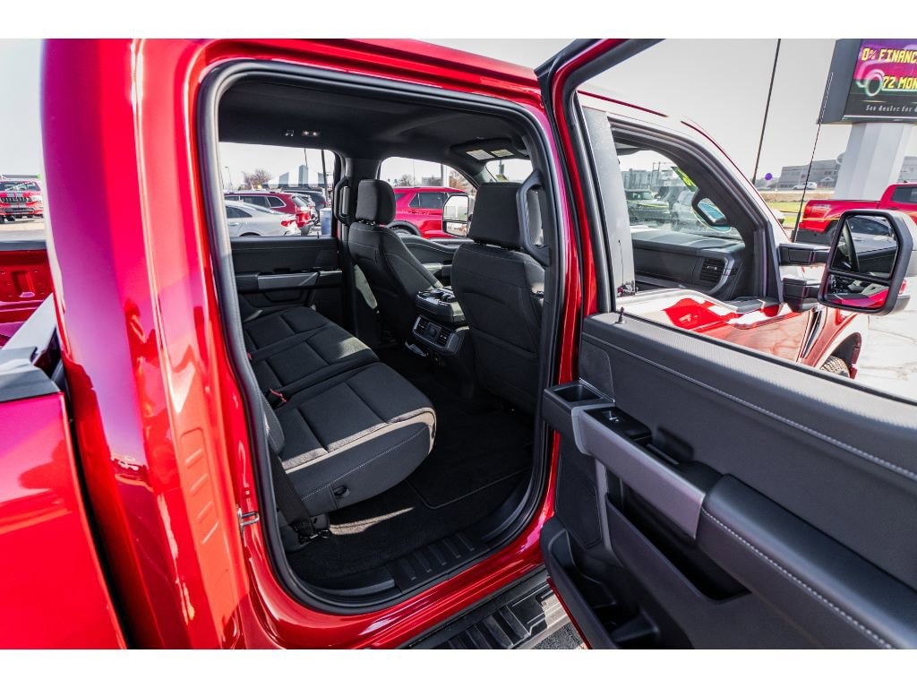 2025 Ford F-150 XLT - Photo 26