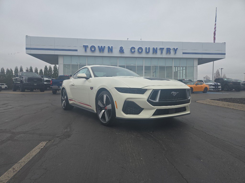 2025 Ford Mustang GT Premium's photo