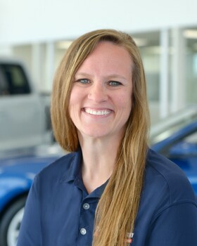 Staff member Annie Ness from ID_27dc57