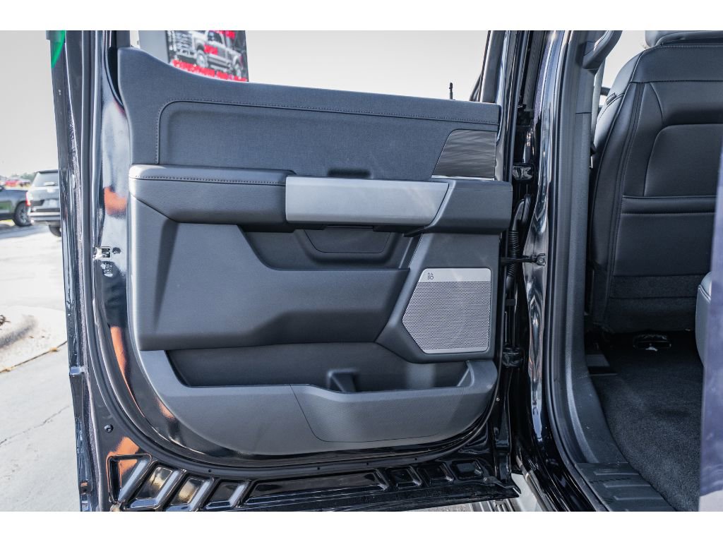 2025 Ford F-150 Lightning Lariat - Photo 21