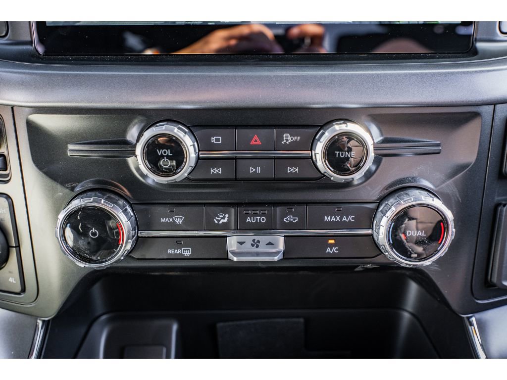 2025 Ford F-150 XLT - Photo 17