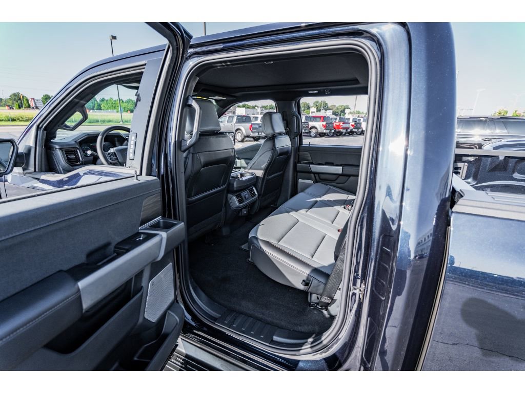 2025 Ford F-150 Lightning Lariat - Photo 23