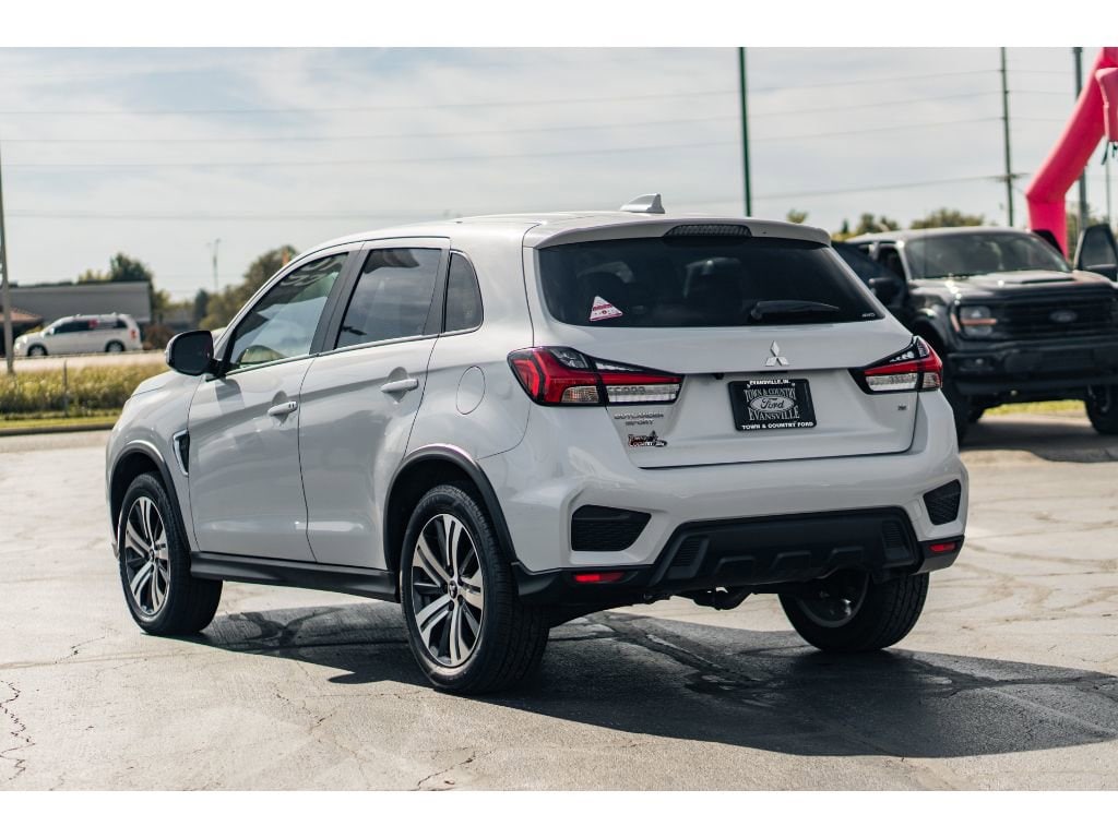 Used 2023 Mitsubishi Outlander Sport 2.0 SE SUV