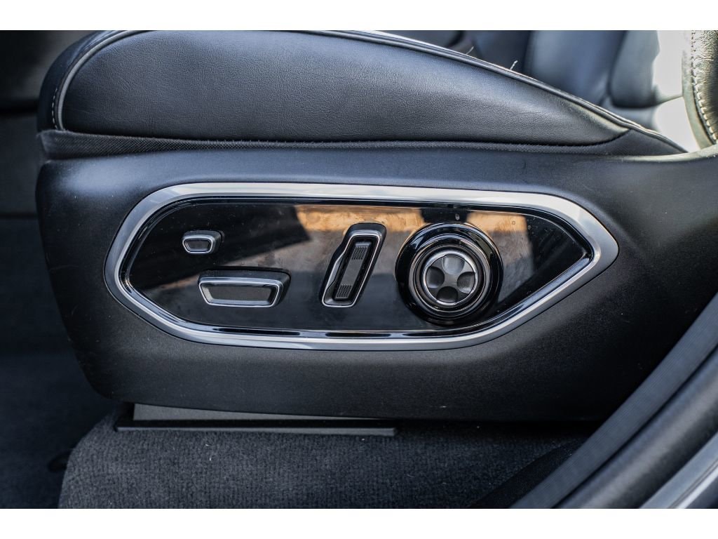 2023 Jeep Grand Cherokee Overland - Photo 9