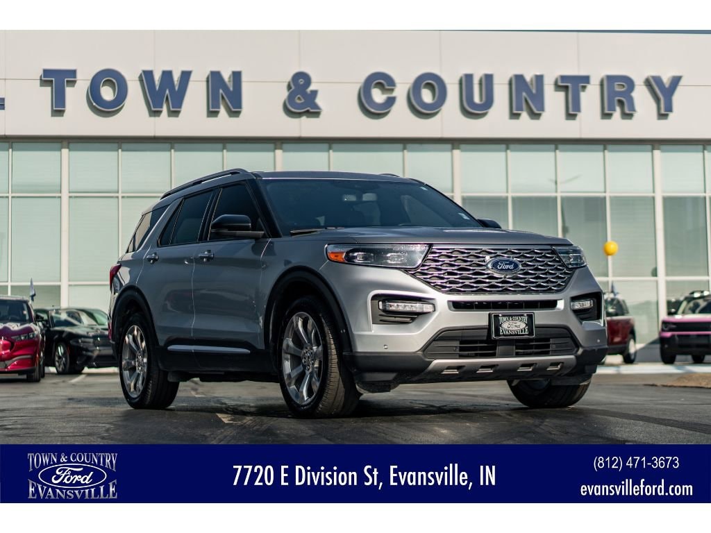 2020 Ford Explorer Platinum's photo