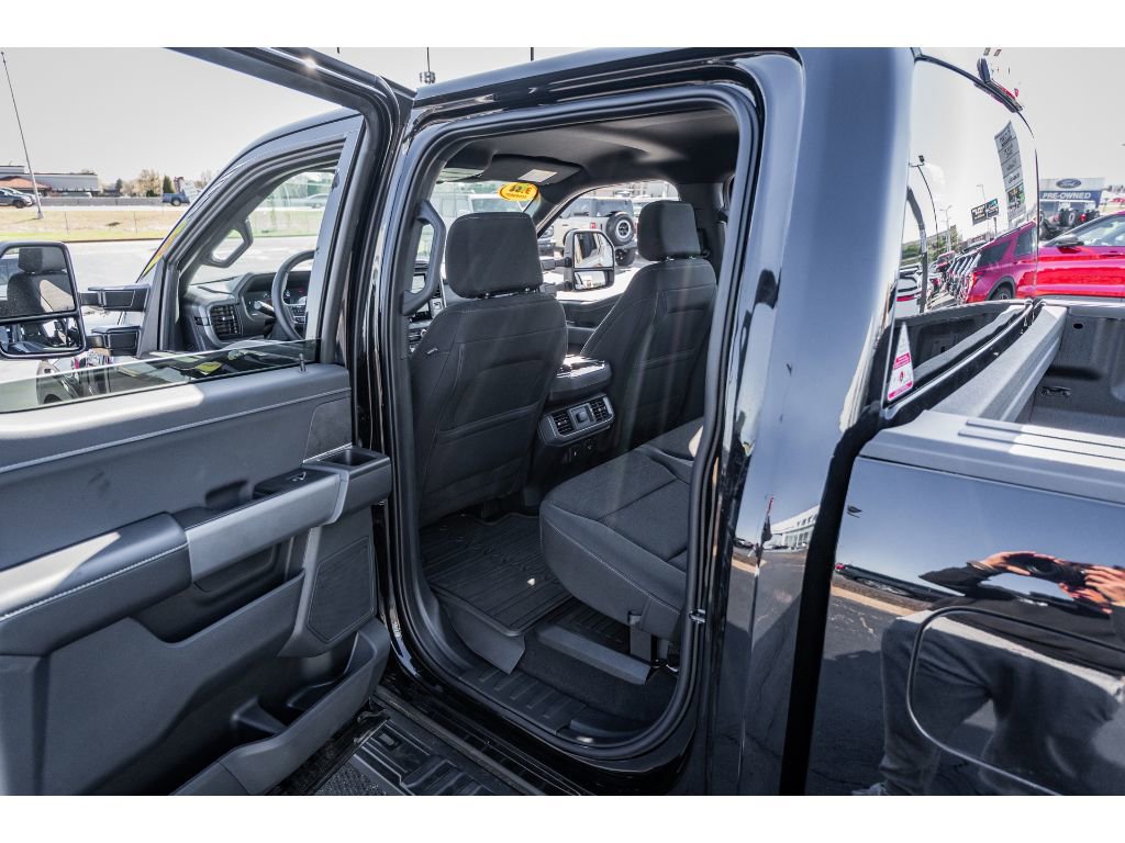 2025 Ford F-150 XLT - Photo 24