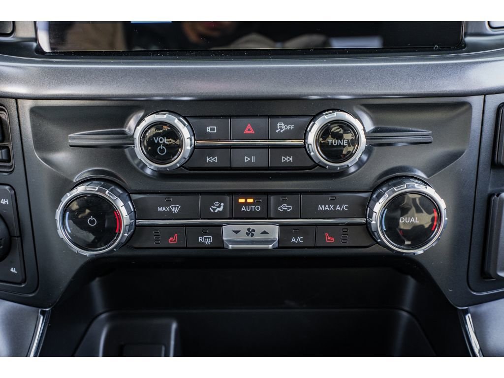 2025 Ford F-150 XLT - Photo 17