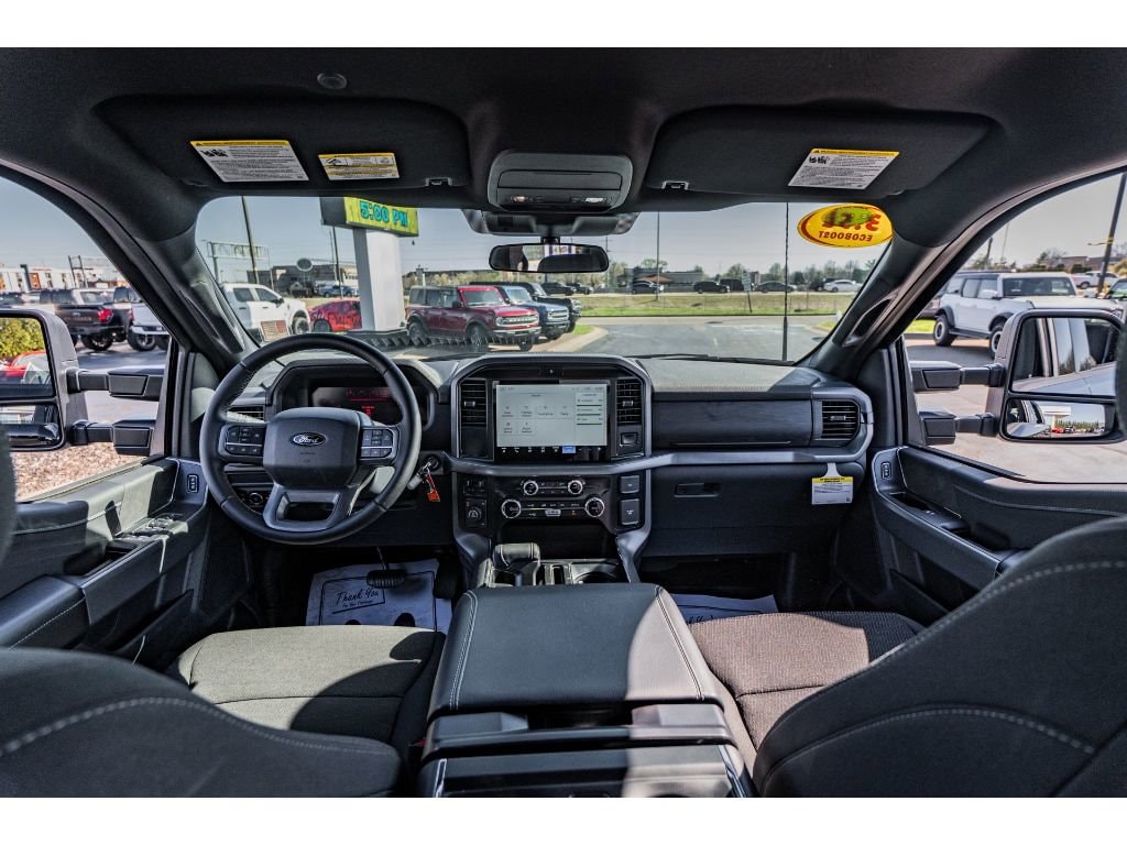 2025 Ford F-150 XLT - Photo 10