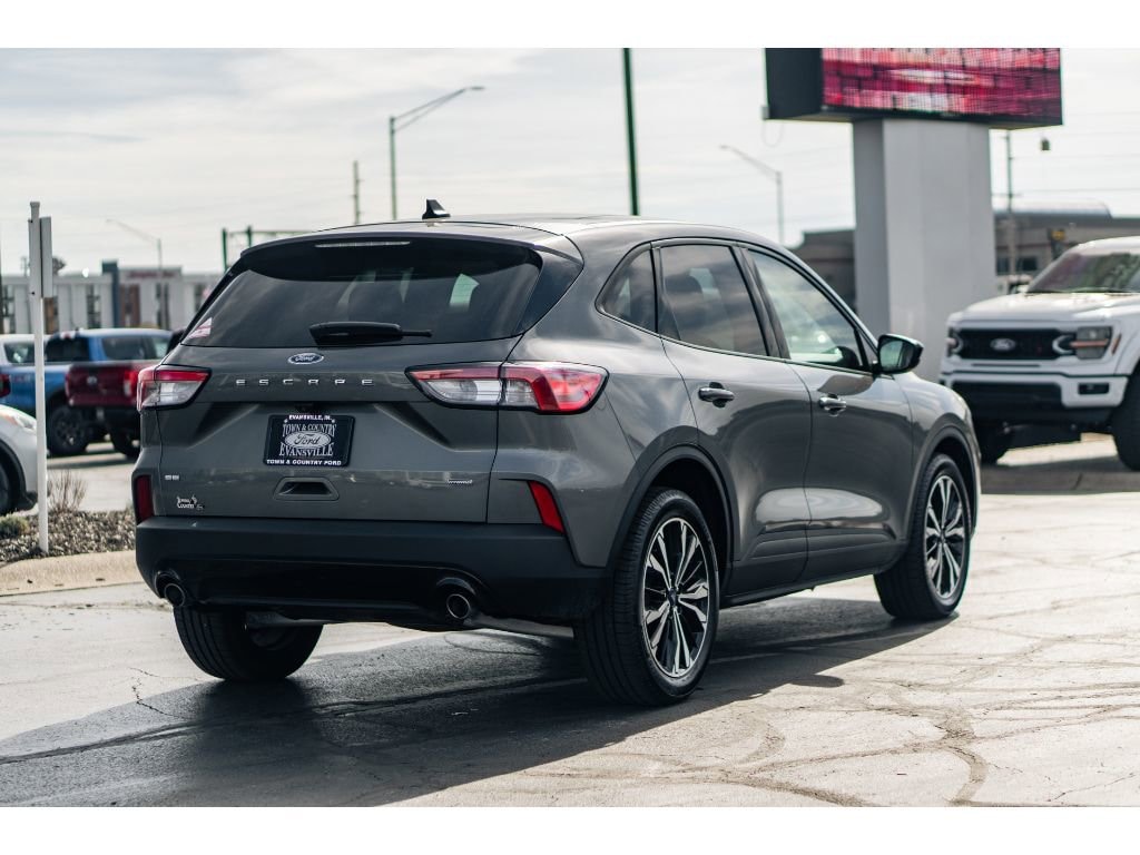 Used 2022 Ford Escape SE Hybrid SUV