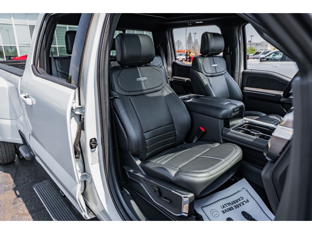 2025 Ford F-350 Super Duty Platinum - Photo 20