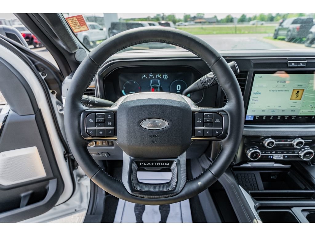 2025 Ford F-350 Super Duty Platinum - Photo 11