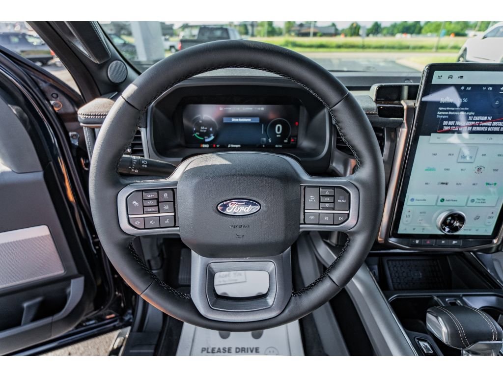 2025 Ford F-150 Lightning Lariat - Photo 10