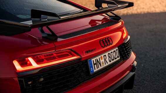 Audi R8 GT Features