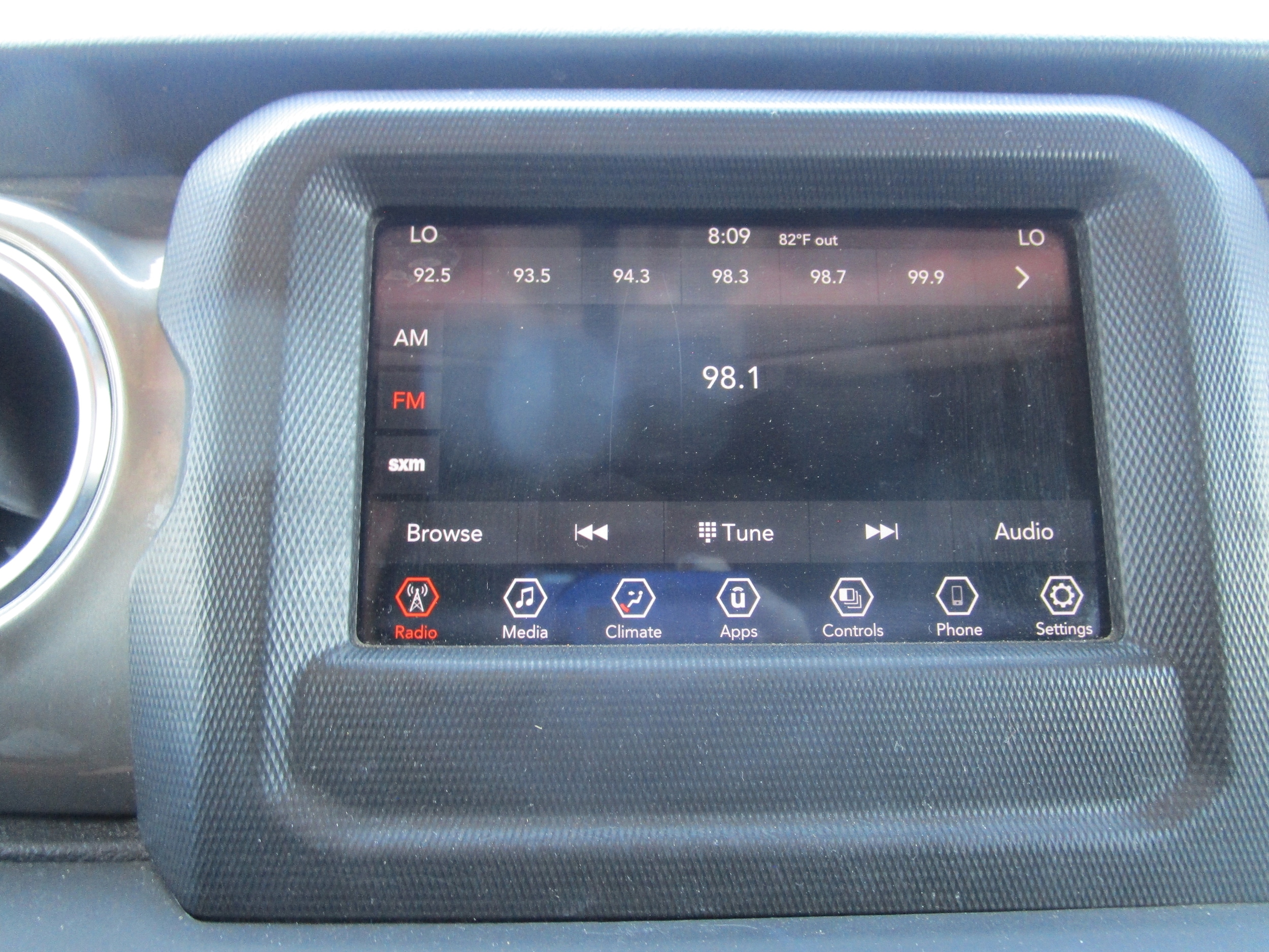 2021 Jeep Wrangler Unlimited Sahara - Photo 11