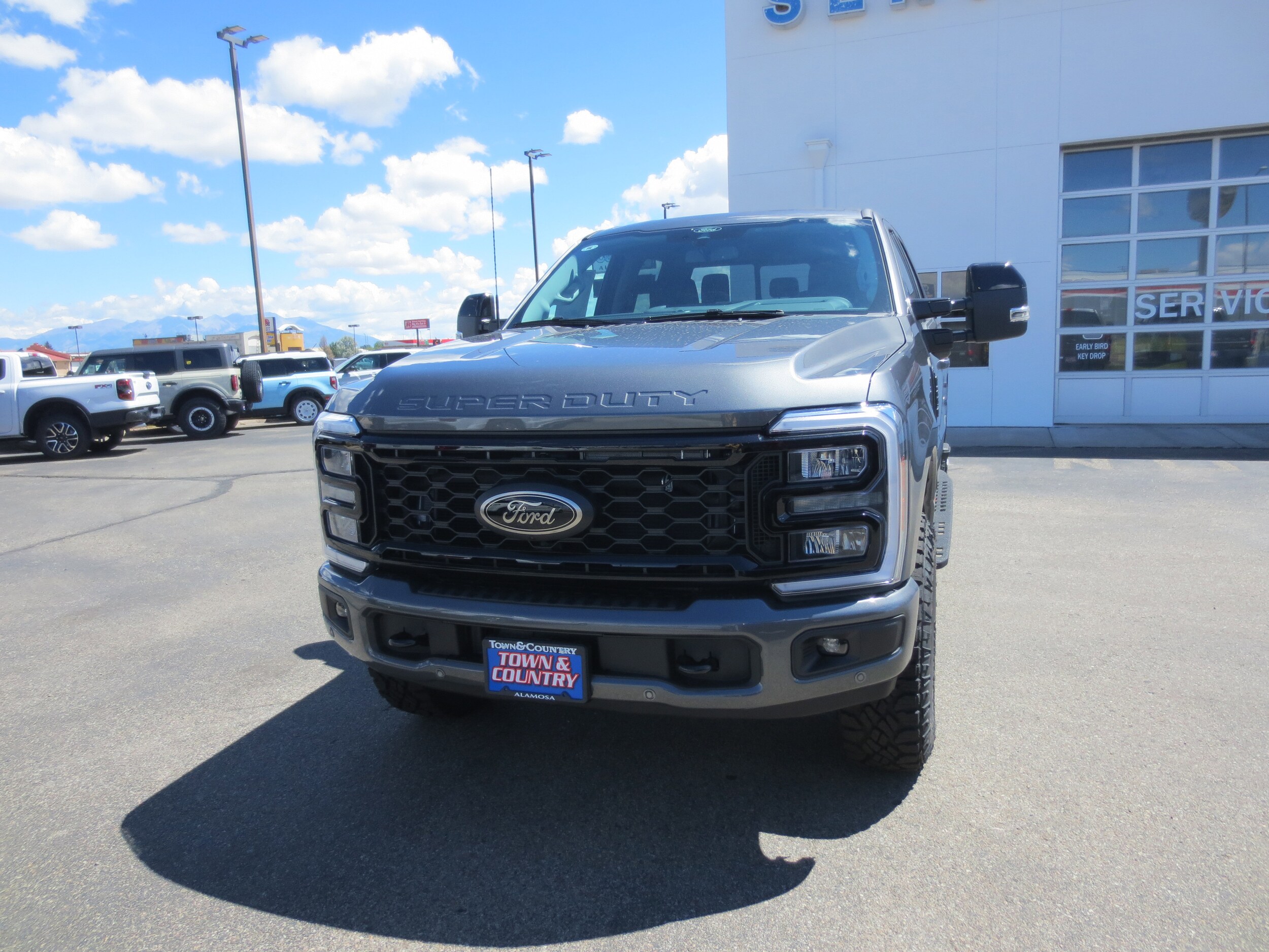 2026 Ford F-250 Super Duty Lariat's photo