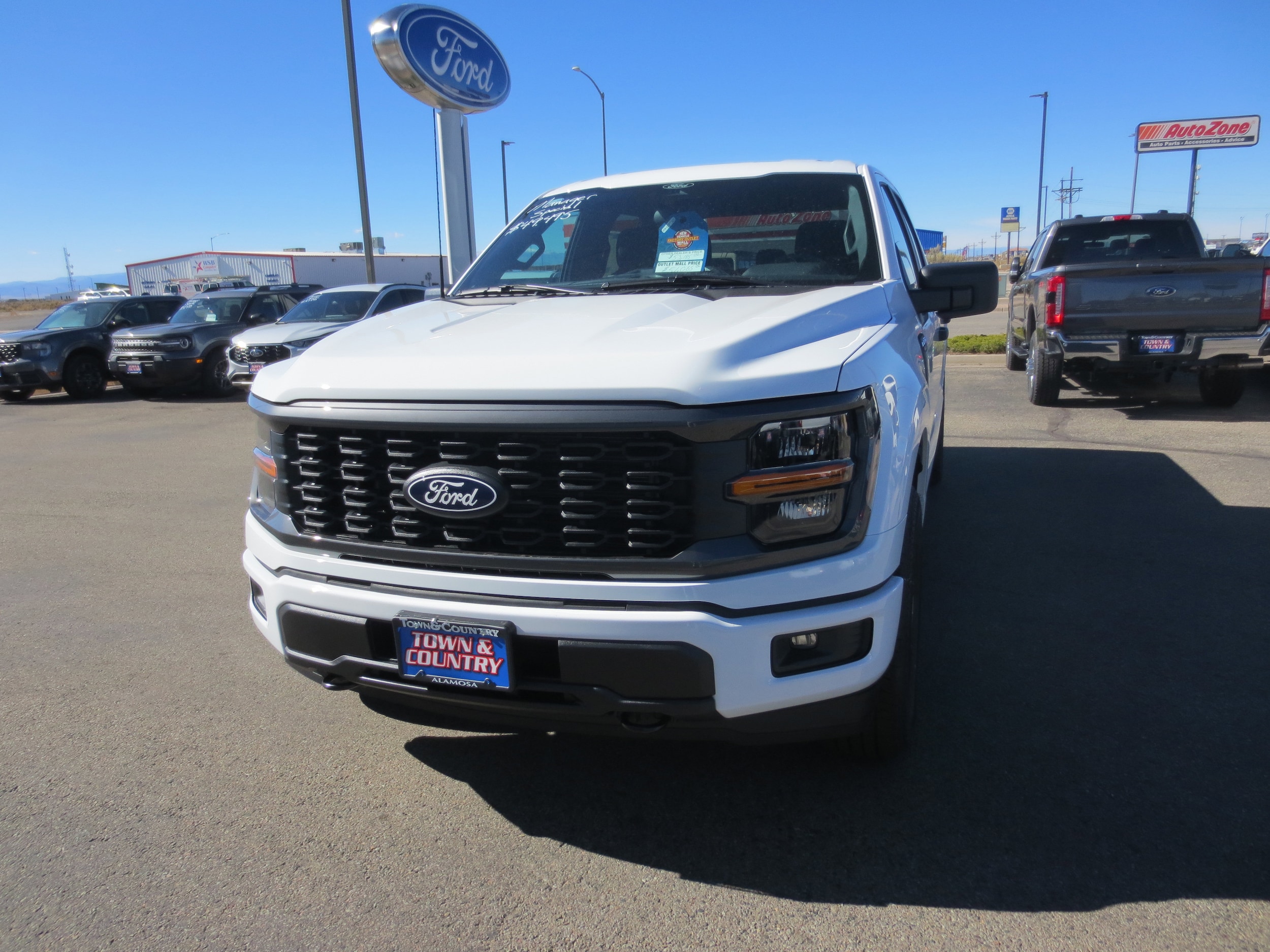 2025 Ford F-150 STX's photo