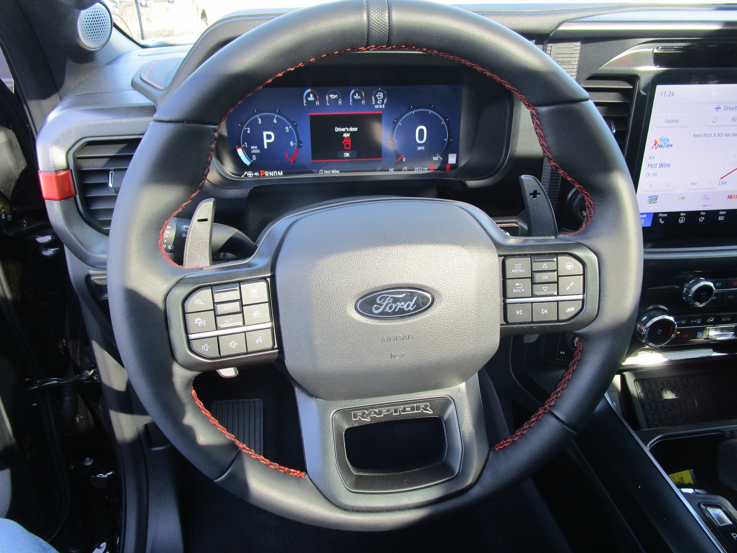2025 Ford F-150 Raptor - Photo 8