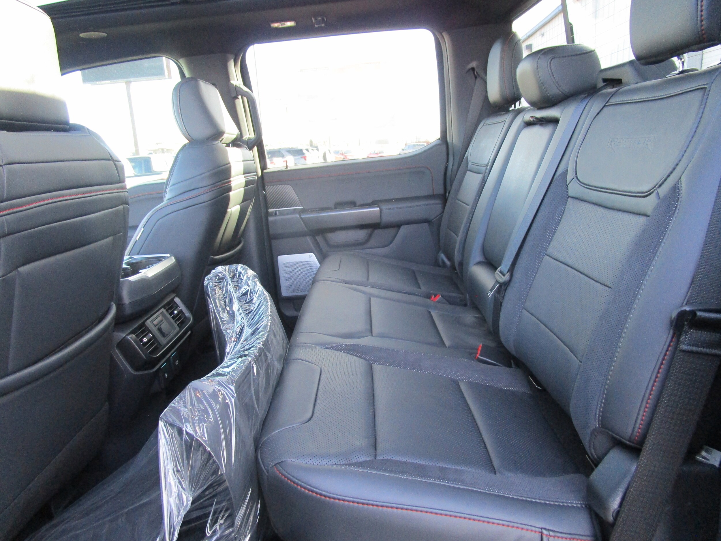 2025 Ford F-150 Raptor - Photo 7