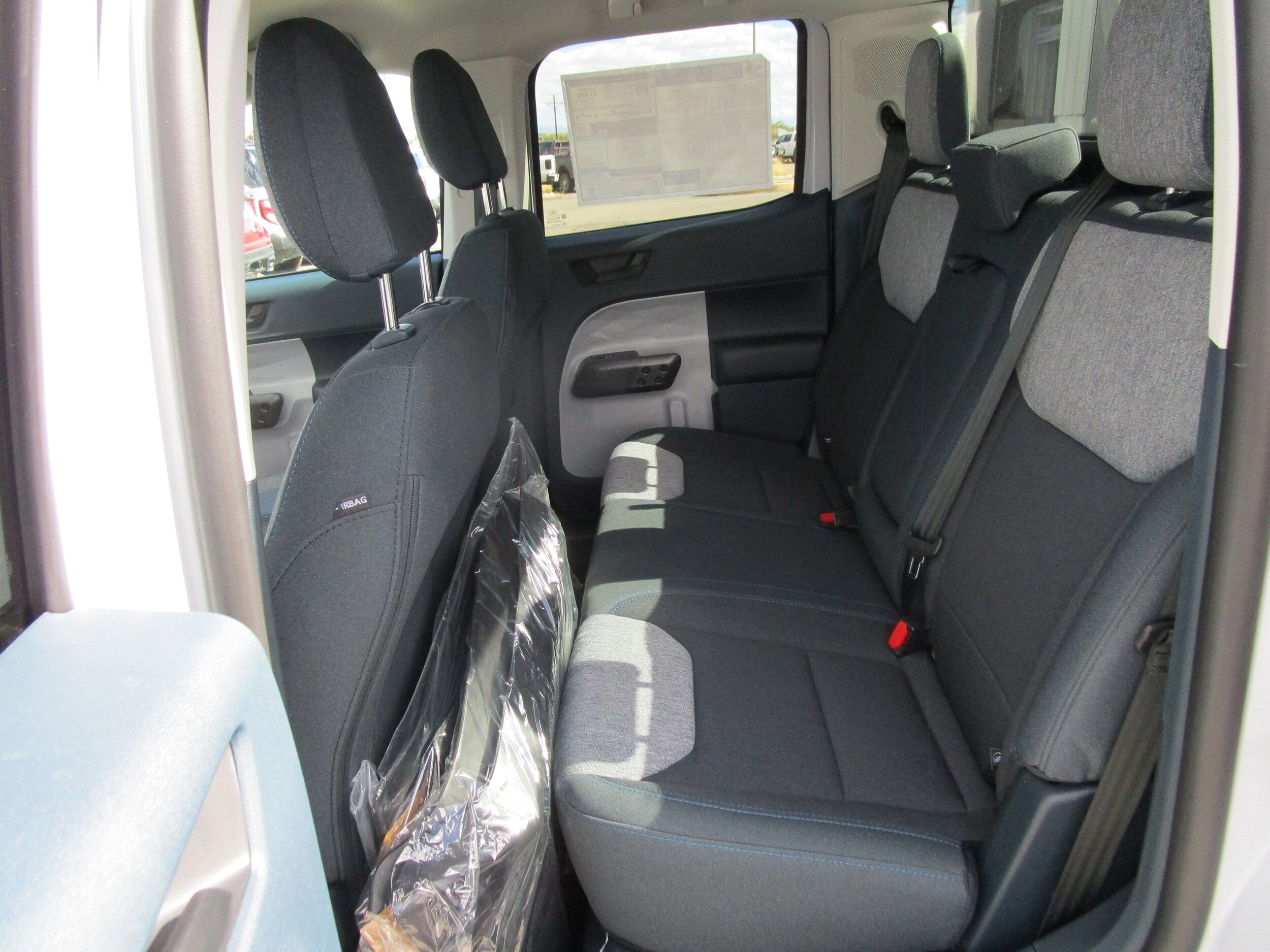 2025 Ford Maverick XLT - Photo 7