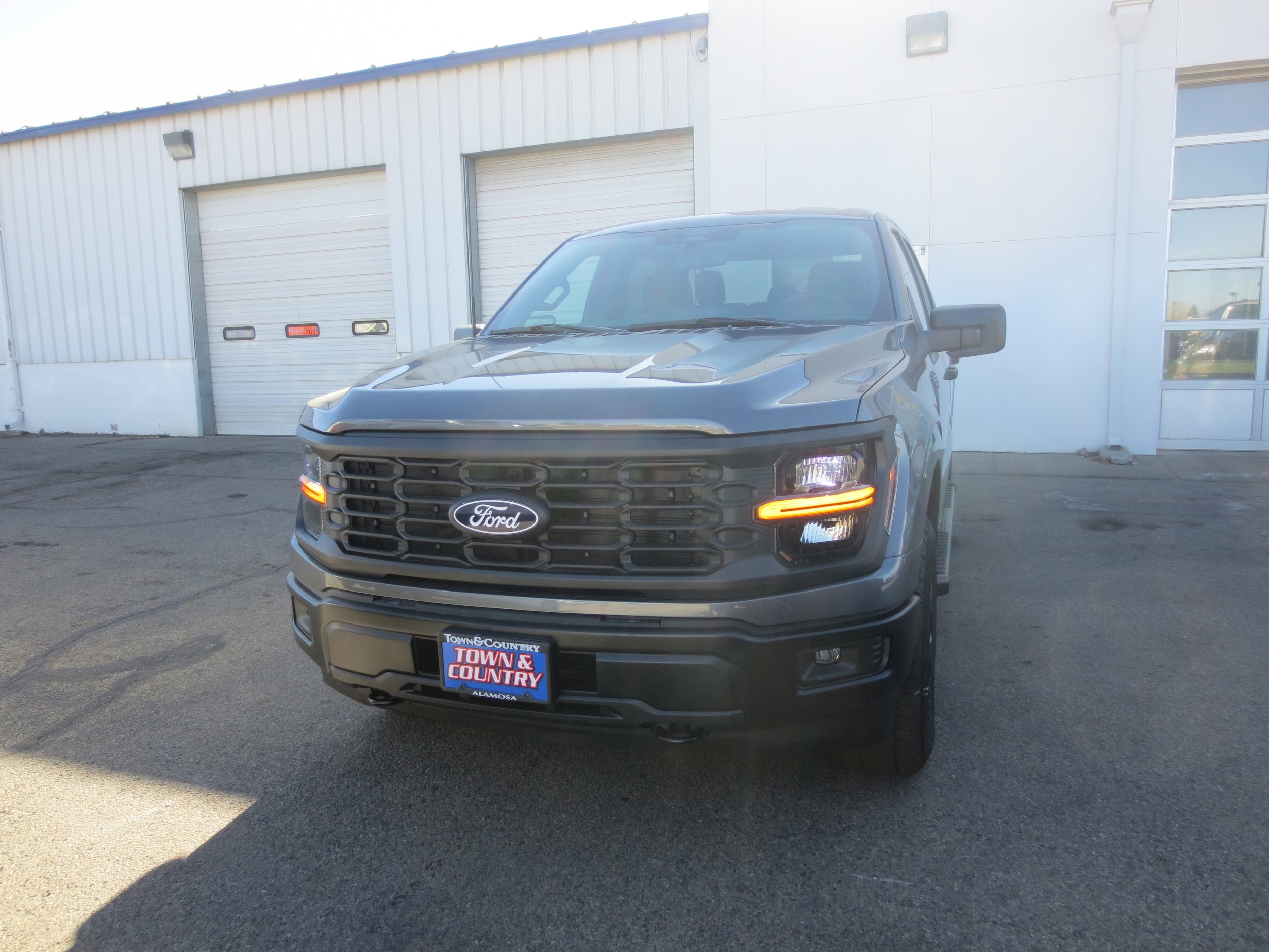 2025 Ford F-150 STX's photo