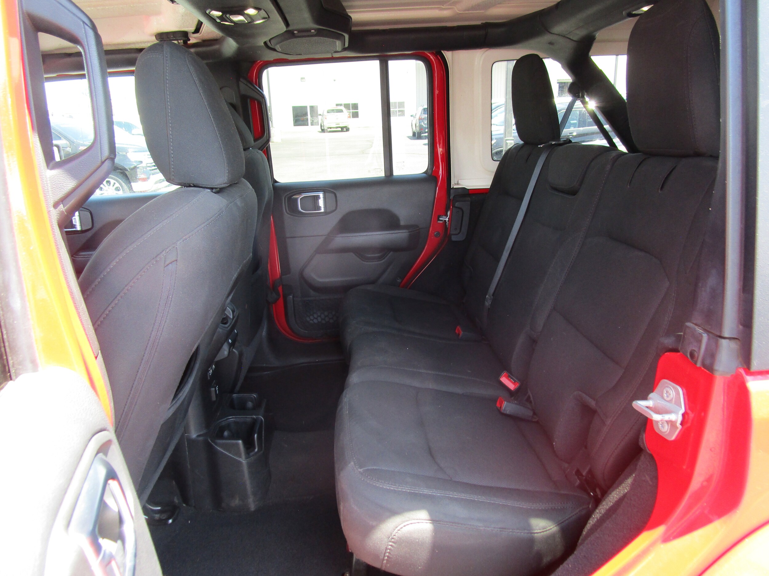 2021 Jeep Wrangler Unlimited Sahara - Photo 7