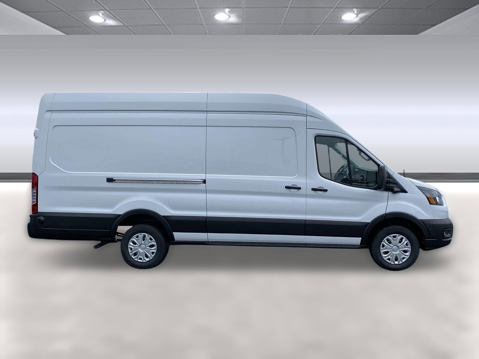 2024 Ford Transit photo 4
