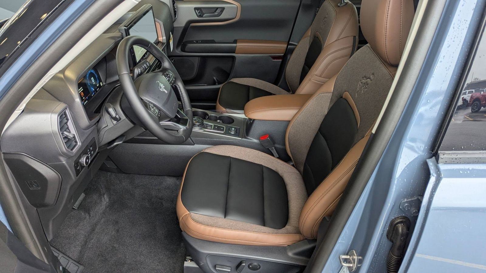 2025 Ford Bronco Sport Outer Banks photo 4