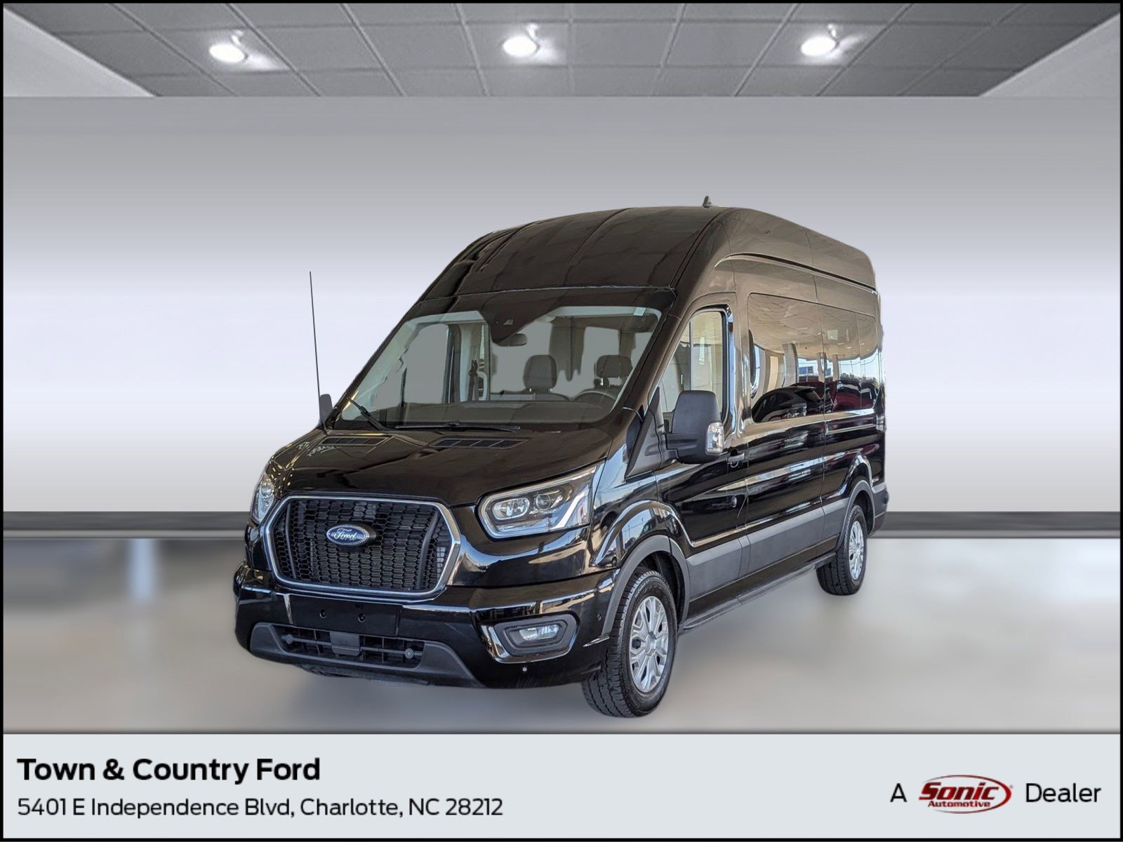 2023 Ford Transit XL's photo