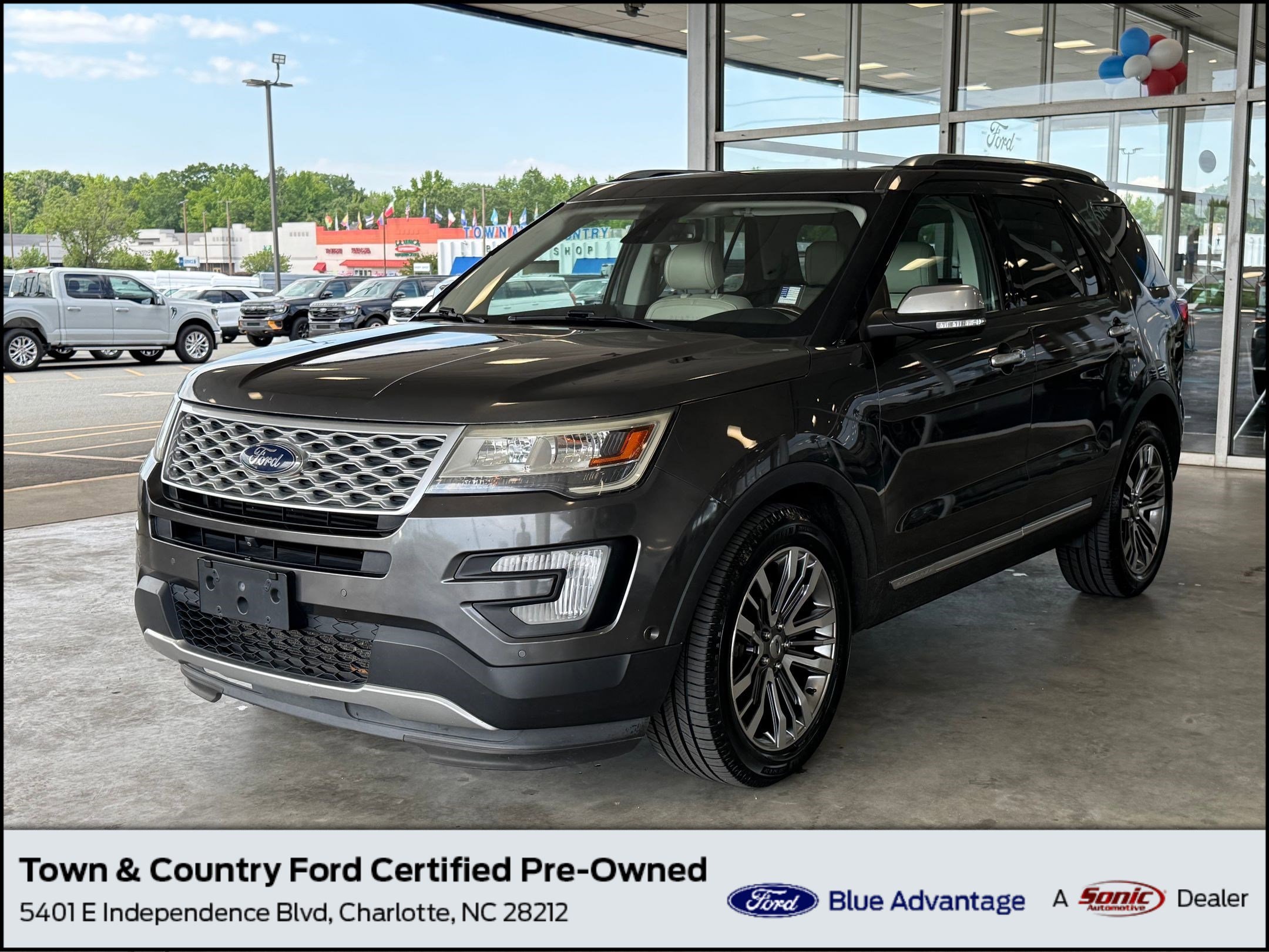 2017 Ford Explorer Platinum 4WD's photo
