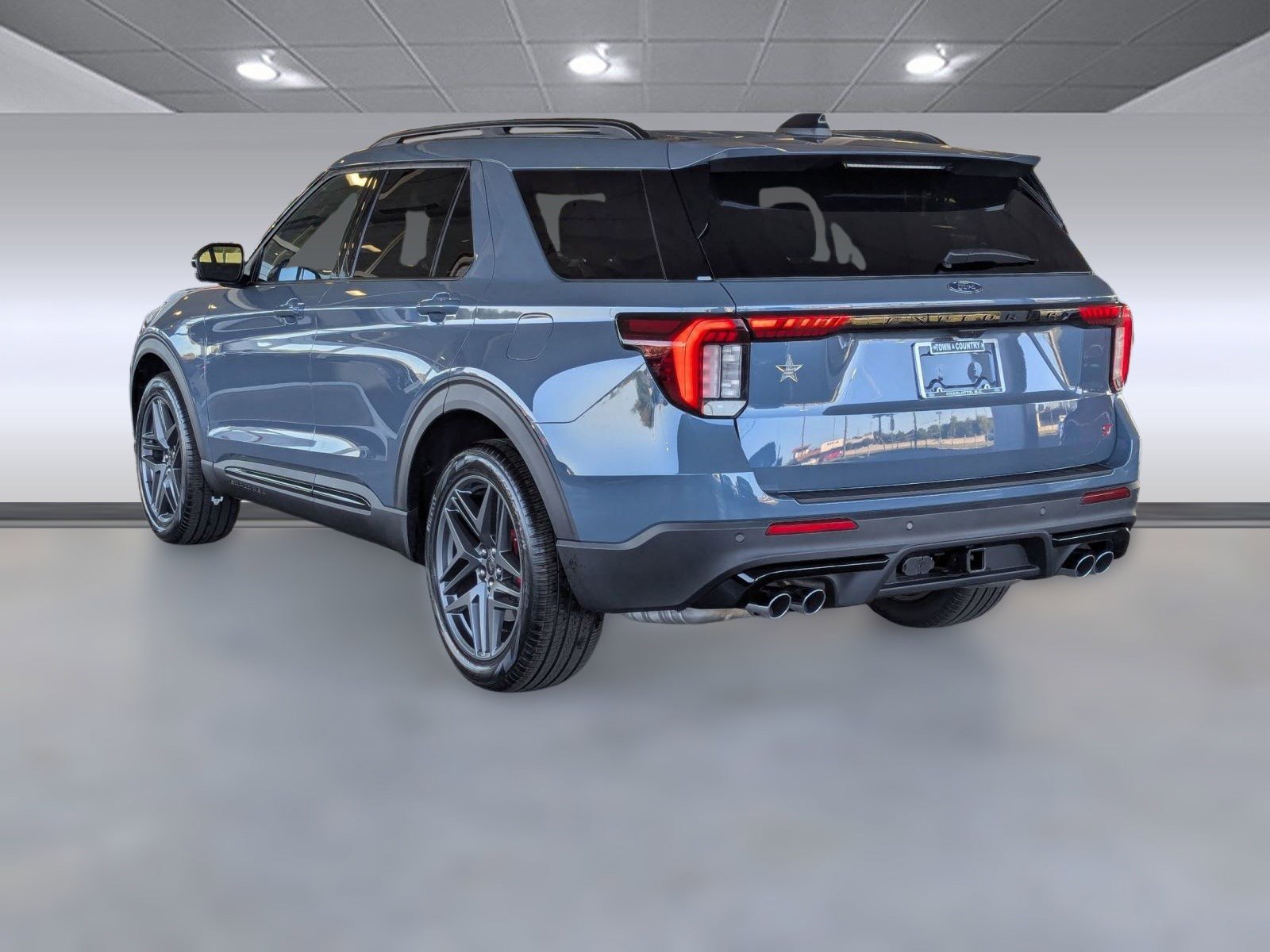 2025 Ford Explorer ST photo 3