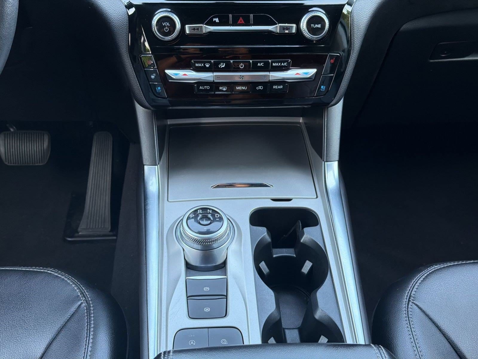 2024 Ford Explorer Limited - Photo 18