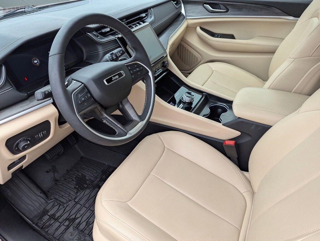 Used 2024 Jeep Grand Cherokee L Limited SUV