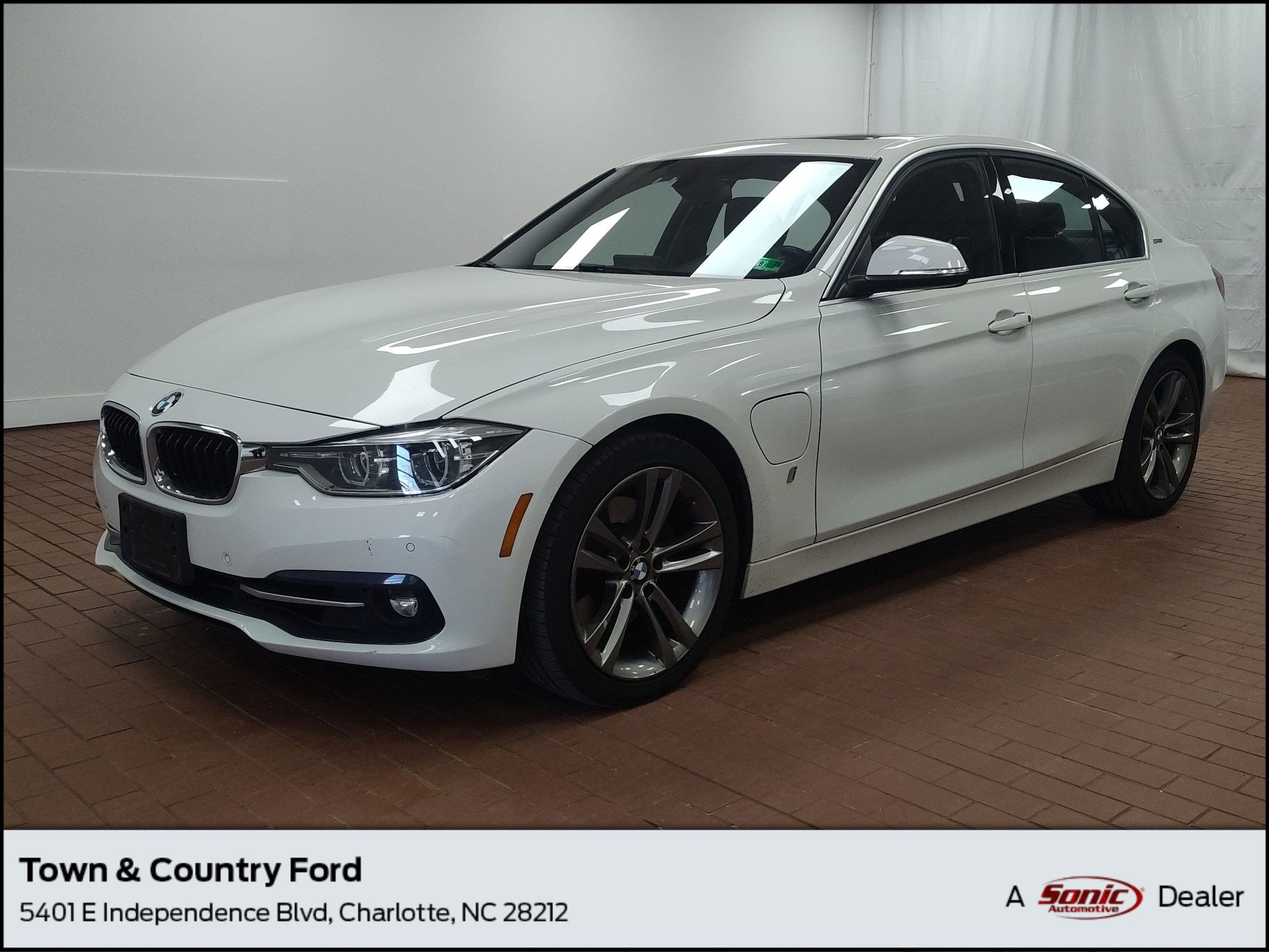 2017 BMW 3 Series 330e