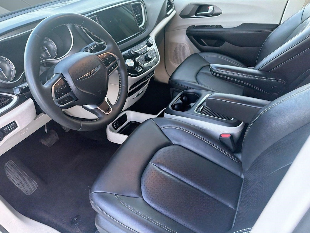 Certified 2024 Chrysler Pacifica Touring L Van Passenger Van