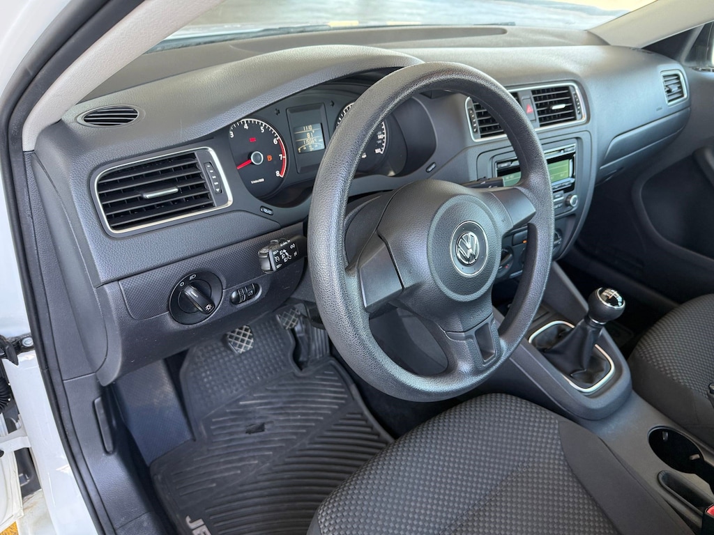 Used 2012 Volkswagen Jetta S w/Sunroof Sedan