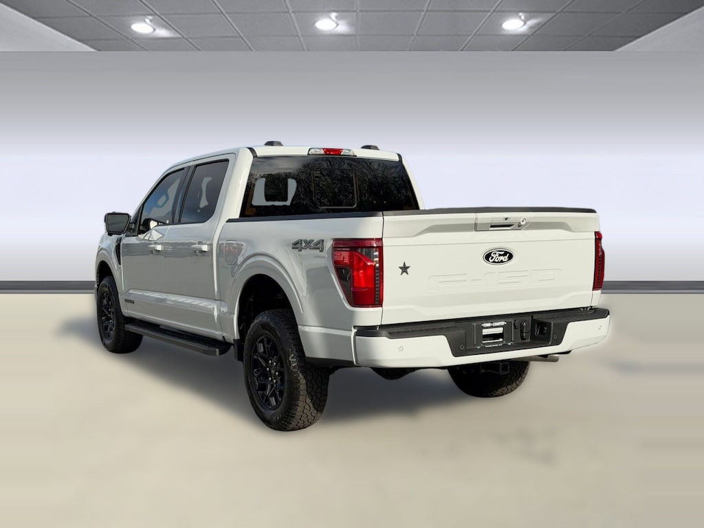 New 2026 Ford F-150 XLT Truck SuperCrew Cab