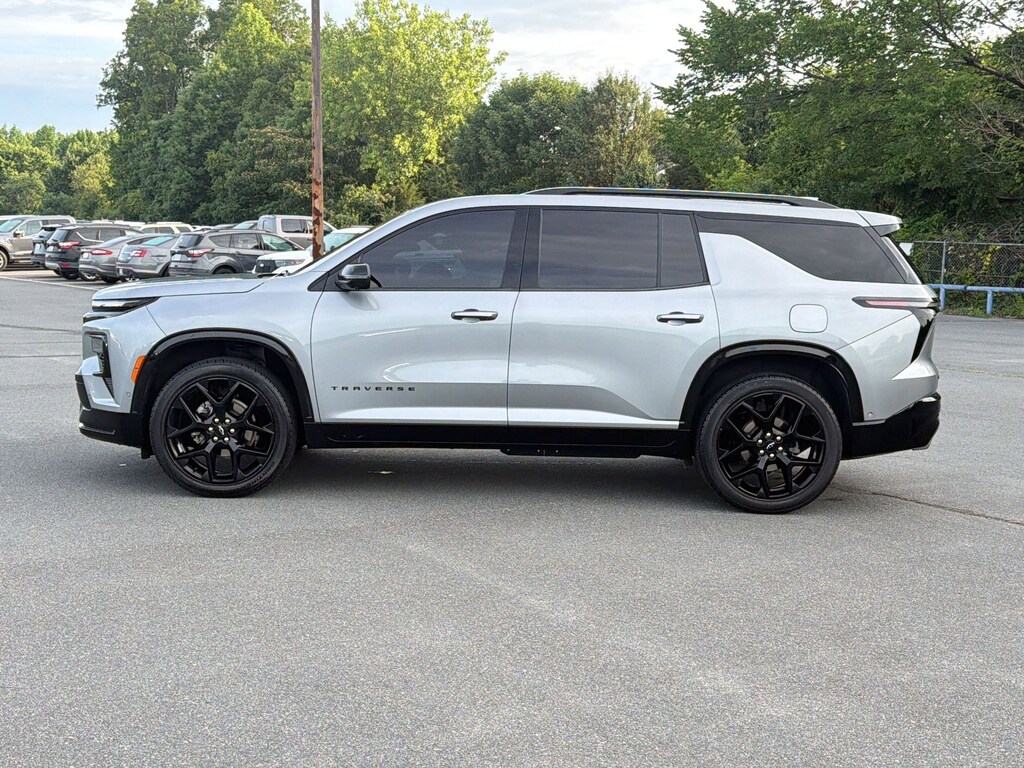Certified 2024 Chevrolet Traverse FWD RS SUV